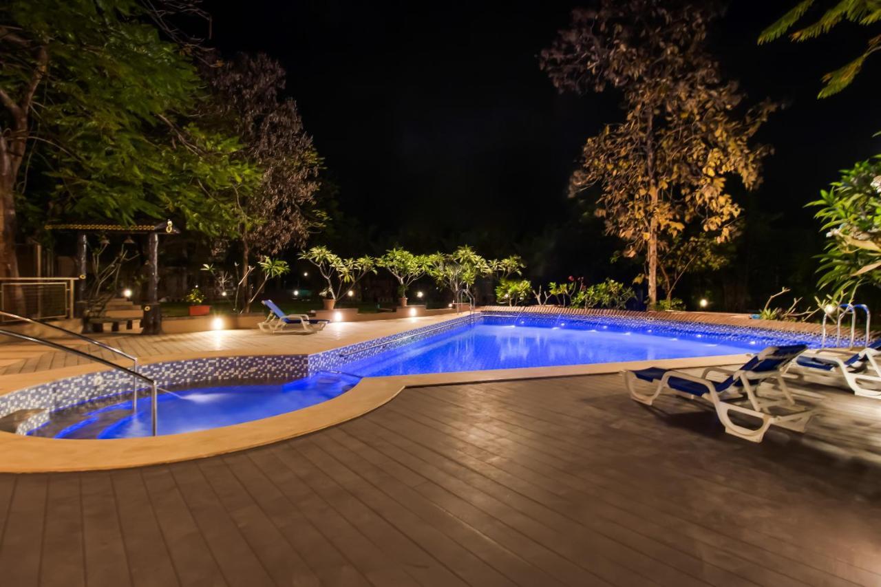 Hotel Club Mahindra Netrang Zewnętrze zdjęcie