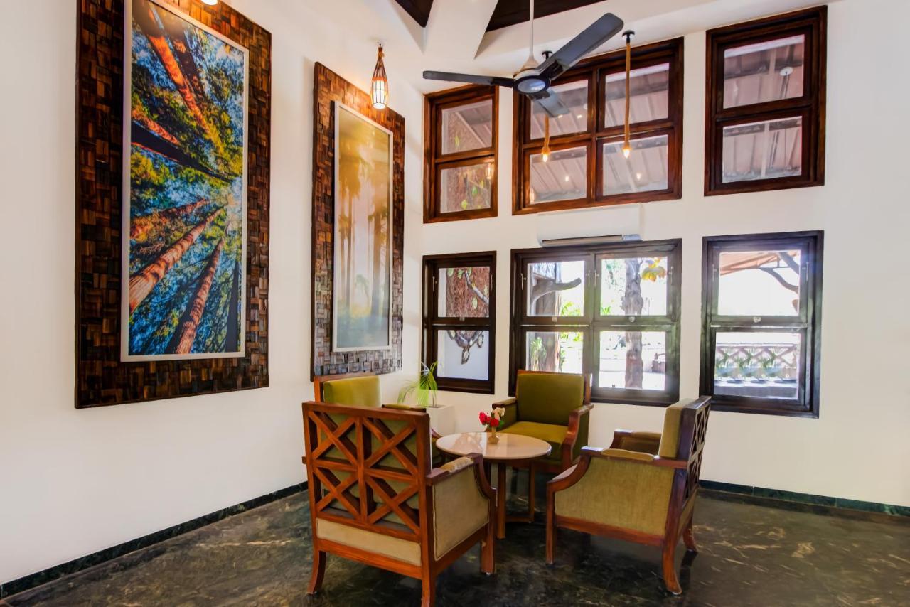 Hotel Club Mahindra Netrang Zewnętrze zdjęcie